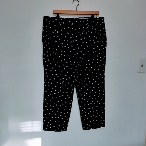 Floral printed Ann Taylor Kate dress pants - Picture 8 of 8